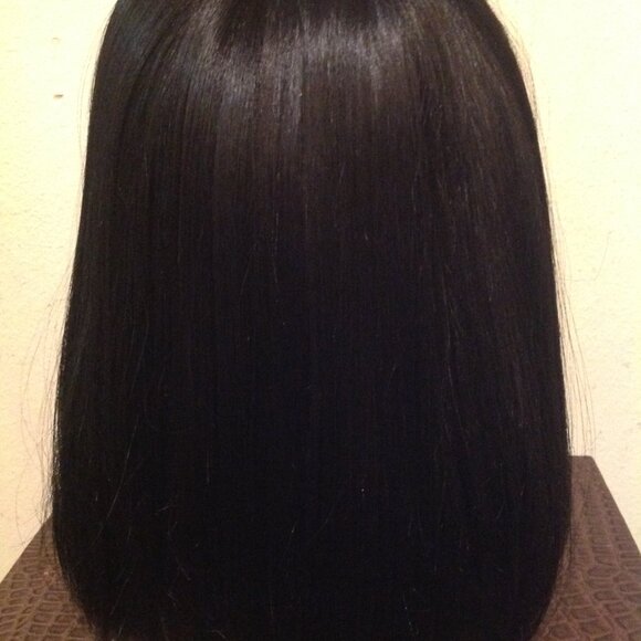 **NEW NEVER WORN** Short Straight Bob Synthetic Wig Black - Picture 3 of 10